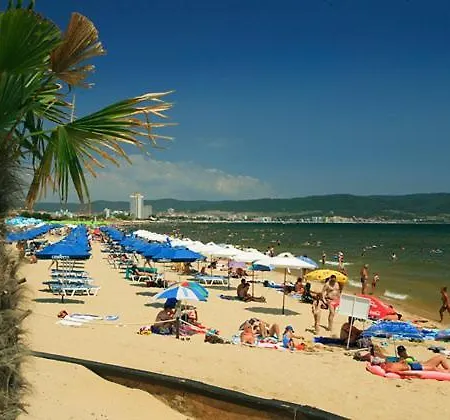афродита комплекс с шикарным видом на горы *