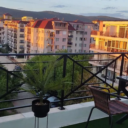 афродита комплекс с шикарным видом на горы Apartment Slantschew brjag