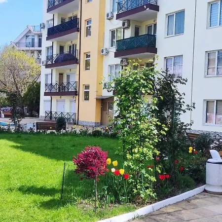 афродита комплекс с шикарным видом на горы * Slantschew brjag